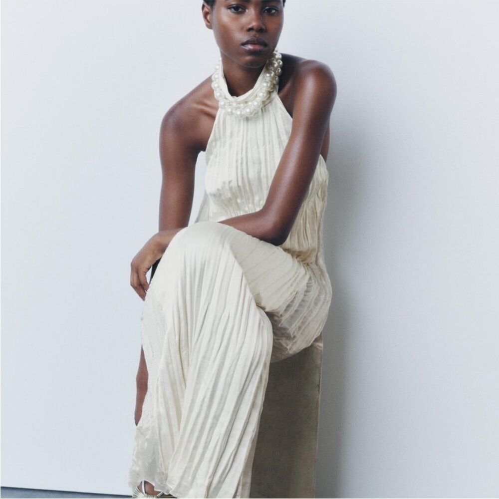 NWT Zara Cream Pleated Backless Halter Maxi Dress